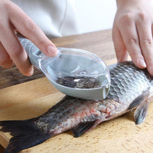 Load image into Gallery viewer, Fish scale brush scraper kitchen cooking gadget scraping brush fishing tool accessories peeler quick cleaning fish skin